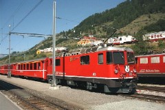 RhB (Rhätische Bahn), Scuol 18. July 2003